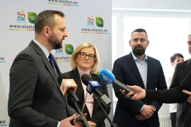 Podpisanie umowy na autobusy elektryczne